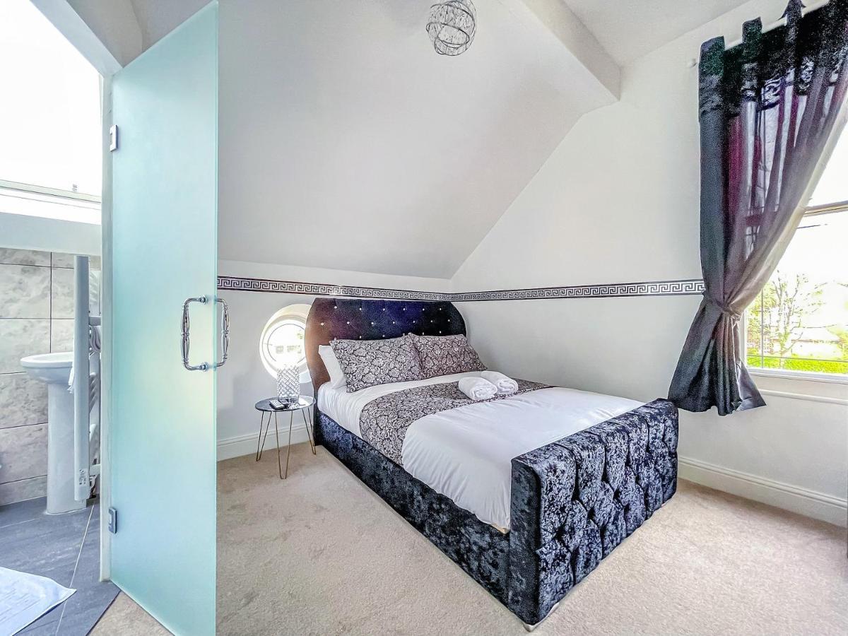 *Rd9Bc* For Your Most Relaxed & Cosy Stay + Free Parking + Free Fast Wifi * Leeds  Dış mekan fotoğraf